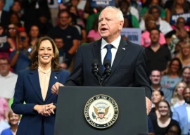 us democratic vp candidate defends military record